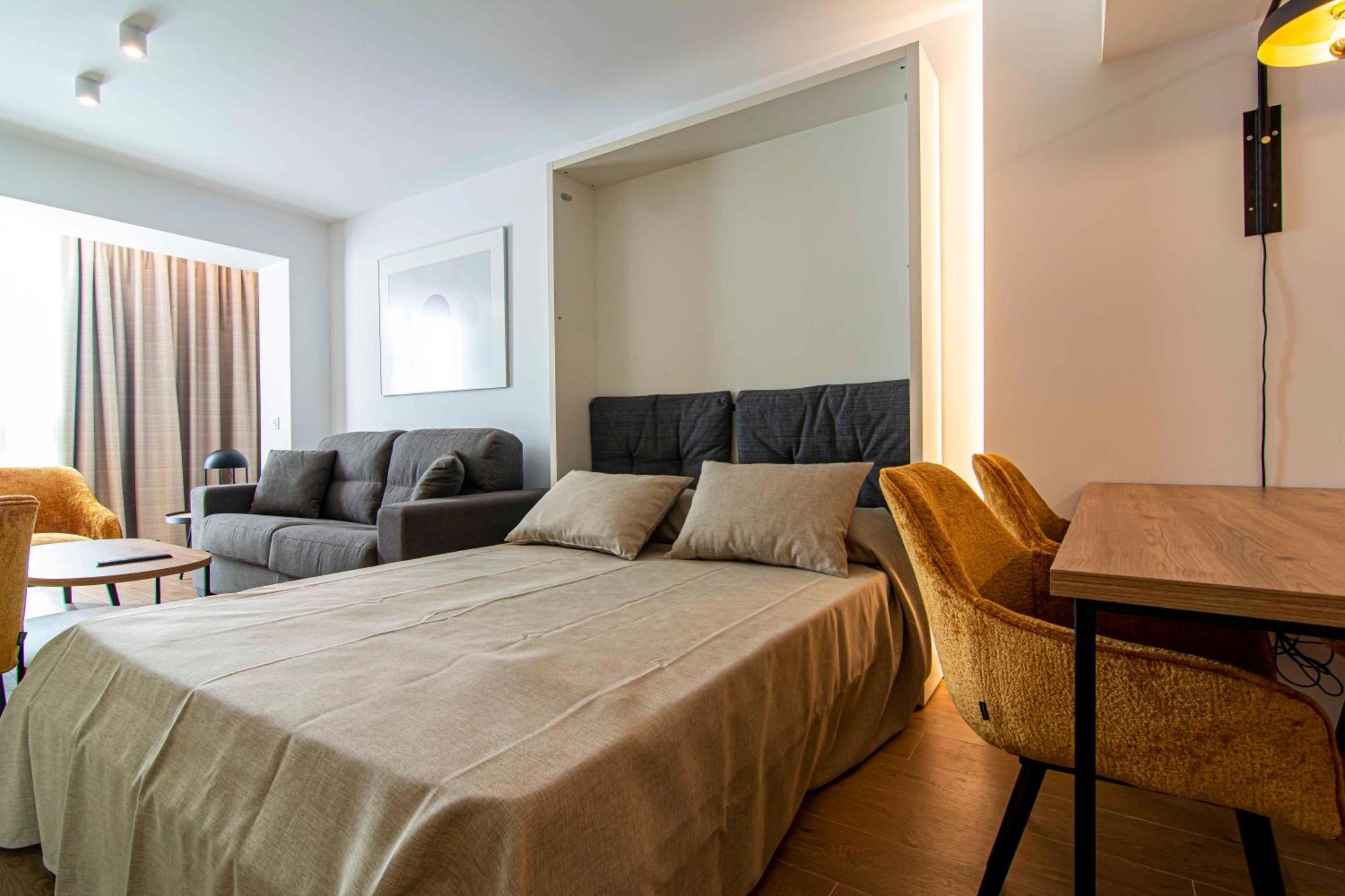 Apartamentos 1 Abril Малага Экстерьер фото